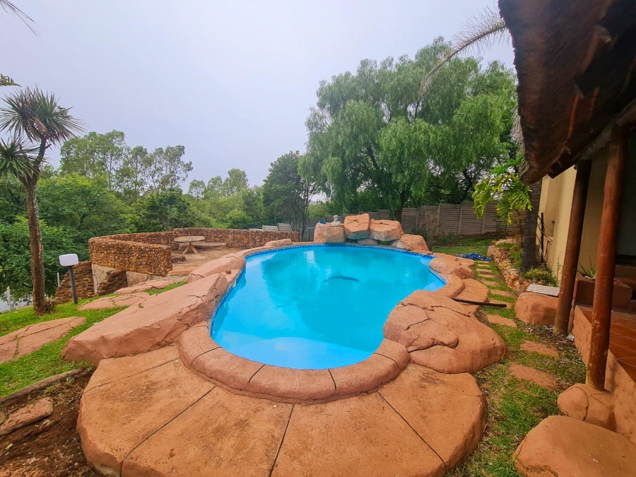 Commercial Property for Sale in Lindequesdrif North West